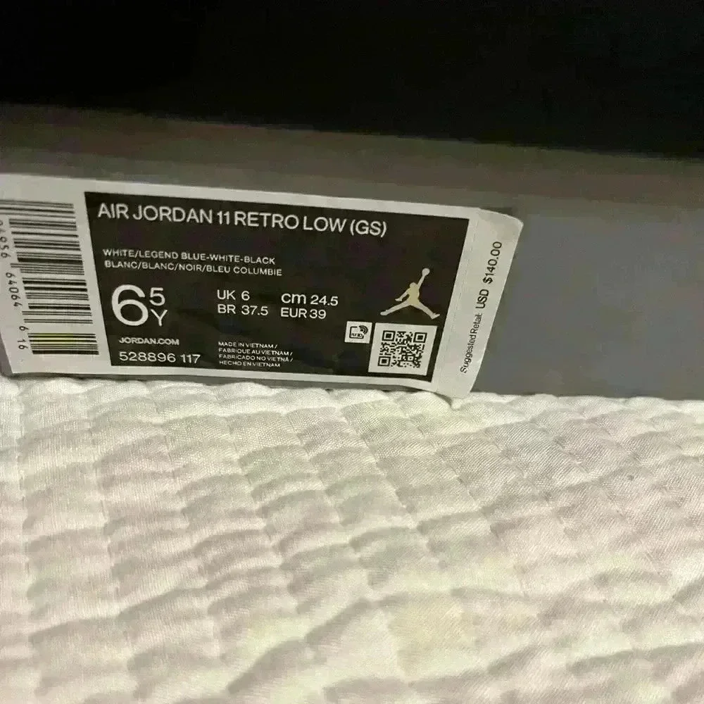 Jordan 11 Lows Legend Blue